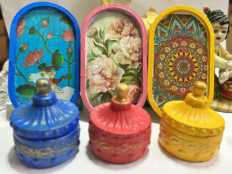 Handmade Designer Soy Wax Candle With Tray