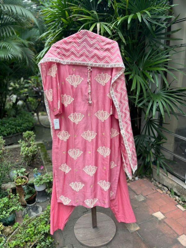 Embroidered Pink Chanderi Silk Suit