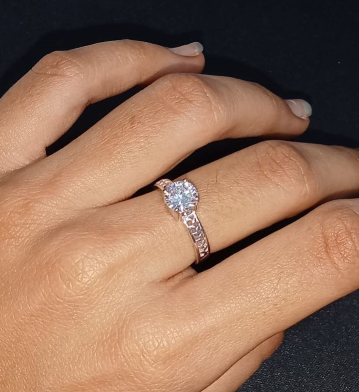 925 Silver Cz Studded Solitaire Finger Ring
