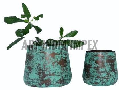 Green Antique Round Iron Planter Set