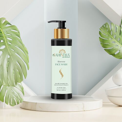 Sahistha Aloevera Facewash