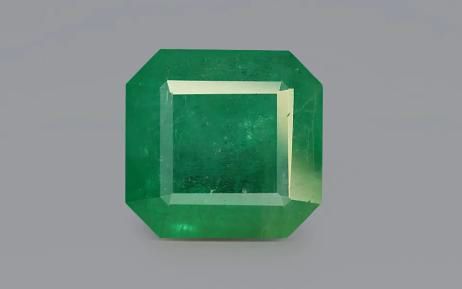 8.83 Carat Zambia Emerald, Color : Vivid Green