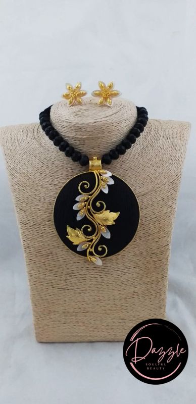 Ladies Black Floral Golden Pendant Jewelry Set