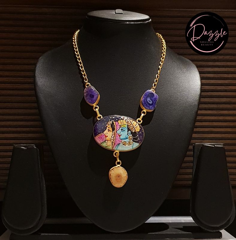 Ladies Dual Face Artistic Pendant Necklace