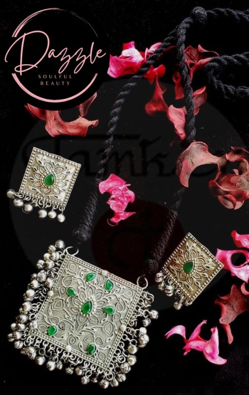 Ladies Green Square Golden Pendant Jewelry Set