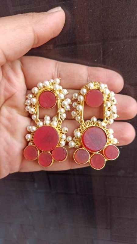 Ladies Red Pearl Cluster Earpiece