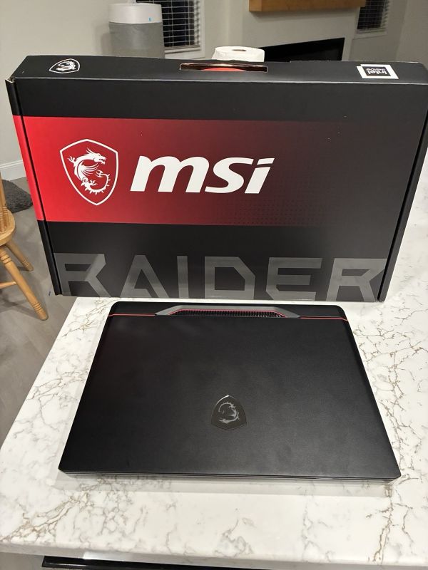 Msi Raider GE68 Hx 14V i9-14900HX Rtx 4070 32GB 1TB SSD