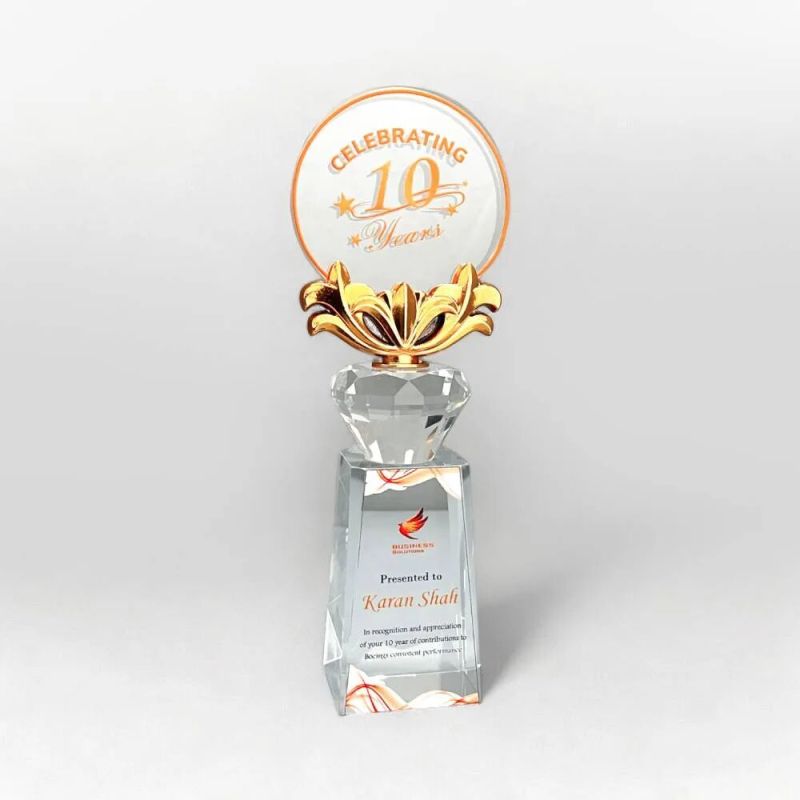 Crystal Exclusive Trophy with Crown Ugi 539