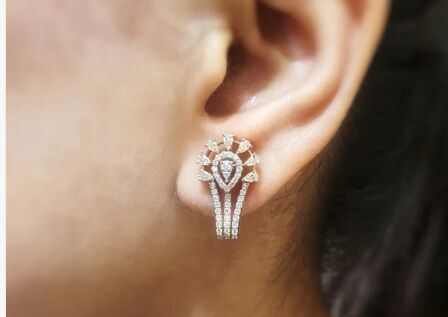 Elegant Diamond Earring