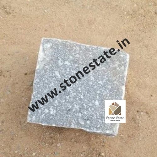 Quartzite Non Polished Natural Delhi Stone Cobble, Stone Form : Solid