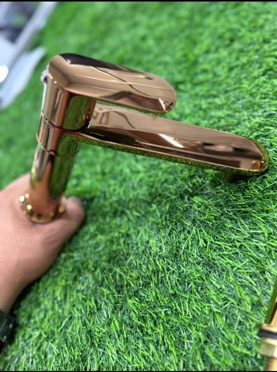 Full Brass Rose Gold Pilar Cock