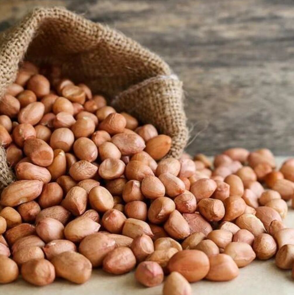 Raw Peanuts