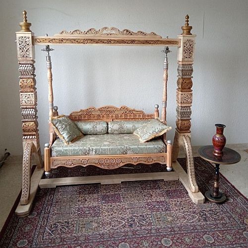 Luxury Wooden Carving Floor Standing Swing for Indoor