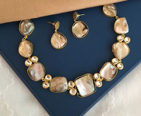 Stella Druzy Stone Necklace Set, Color : Antique Elegant