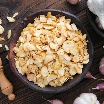 Dehydrated Garlic Flakes Form : Flake