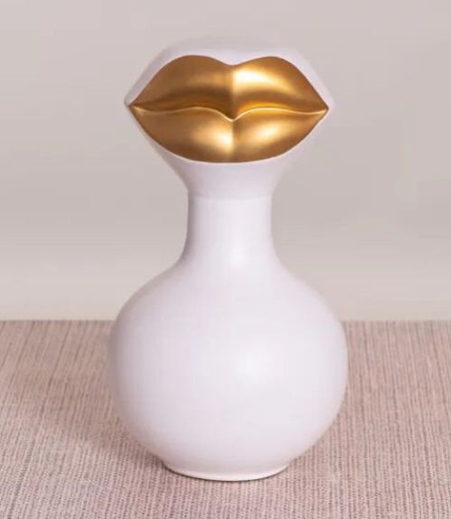 Kiss & Tell (white/ Gold) Ceramic Home Decor
