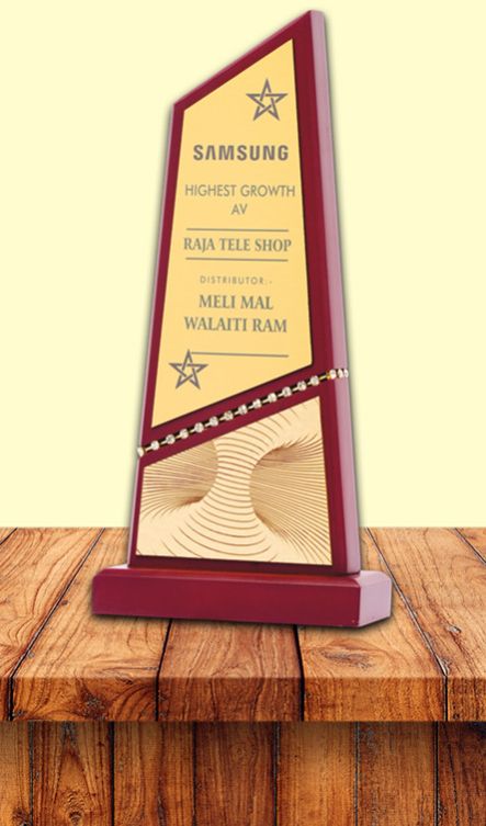 CA-8103 Wooden Corporate Award