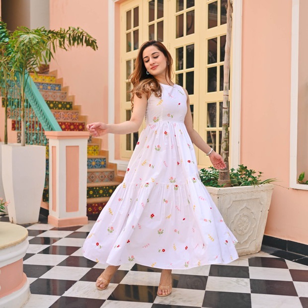 Women Floral Print Flaired Gown