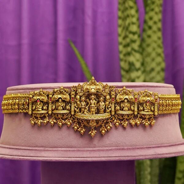 Ashvi Nakshi Vaddanam Waist Belt
