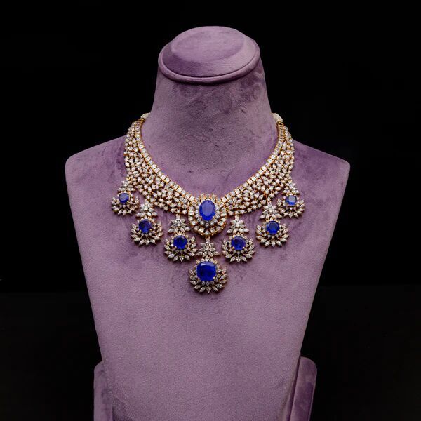 Ishya Women Necklace