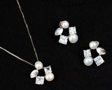 Kritika Chains and Earring Set