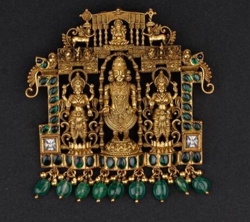 Neena Silver Pendant