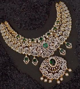 Nihira Women Necklace