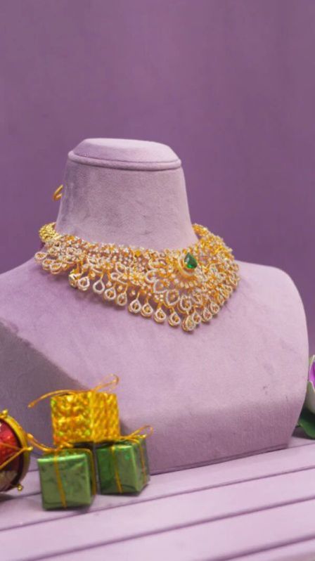 Nilah Women Necklace