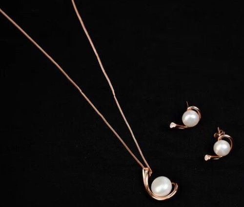 Zaina Chain and Earrings Set