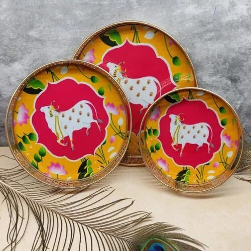 Metal Beautiful Cow Pichwai Tray Set, Color : Yellow for Gifting