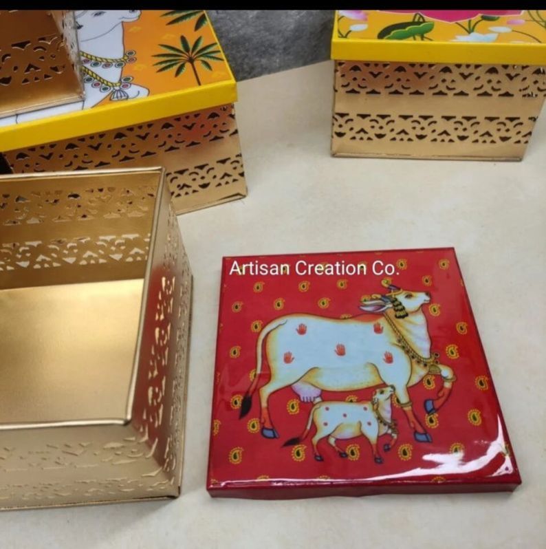 Gold/red Iron Pichwai Printed Box, for Gifting/storage, Size: 6x6x4