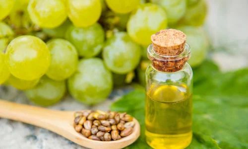 Grape Seed Oil, Packaging Type : Bottle, Purity : 100%, 100 %