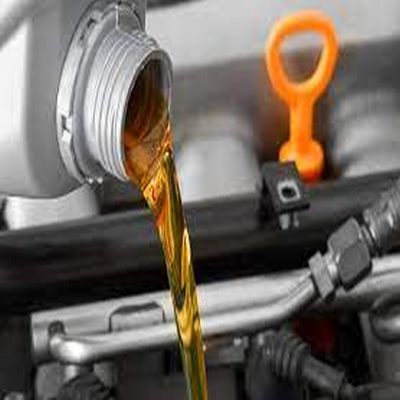 4T20W40 Engine Oil, Color : Yellow, Form : Liquid For Automobiles