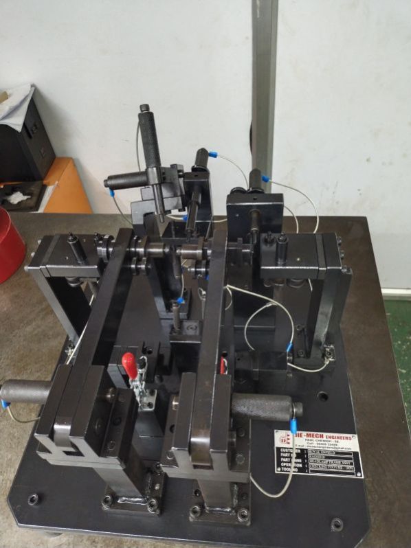 Head Lamp Frame Checking Fixture