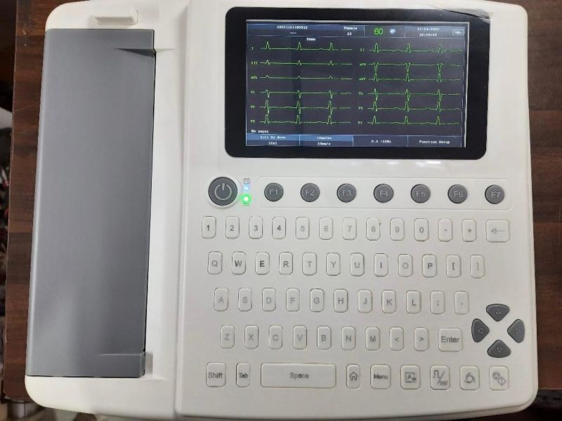 12 Chanal ECG Machine