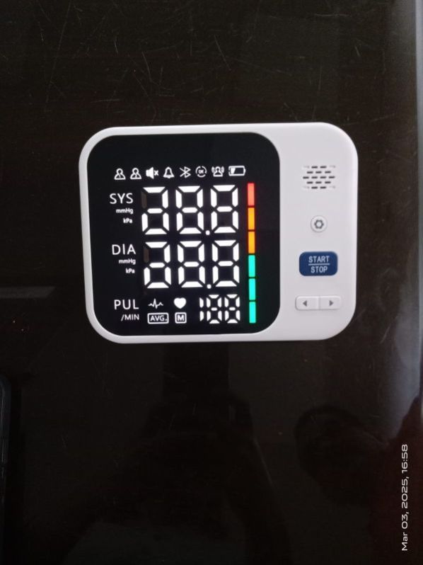 Nareena Digital BP Monitor Fully Automatic with USB Port and Rechargeable Battery