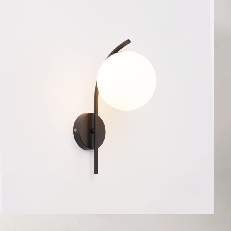 CLASSIC WALL SCONCE