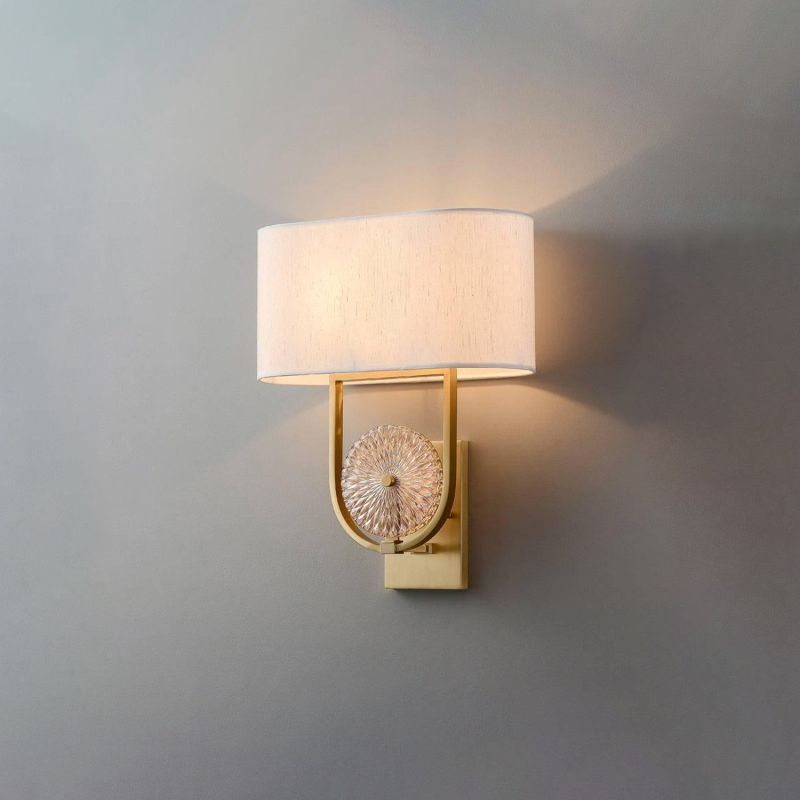 ELEGANT WALL LAMP