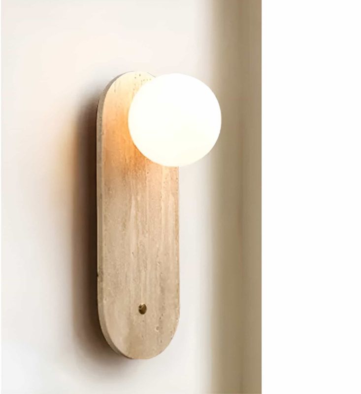 ELEGANT WALL LIGHT