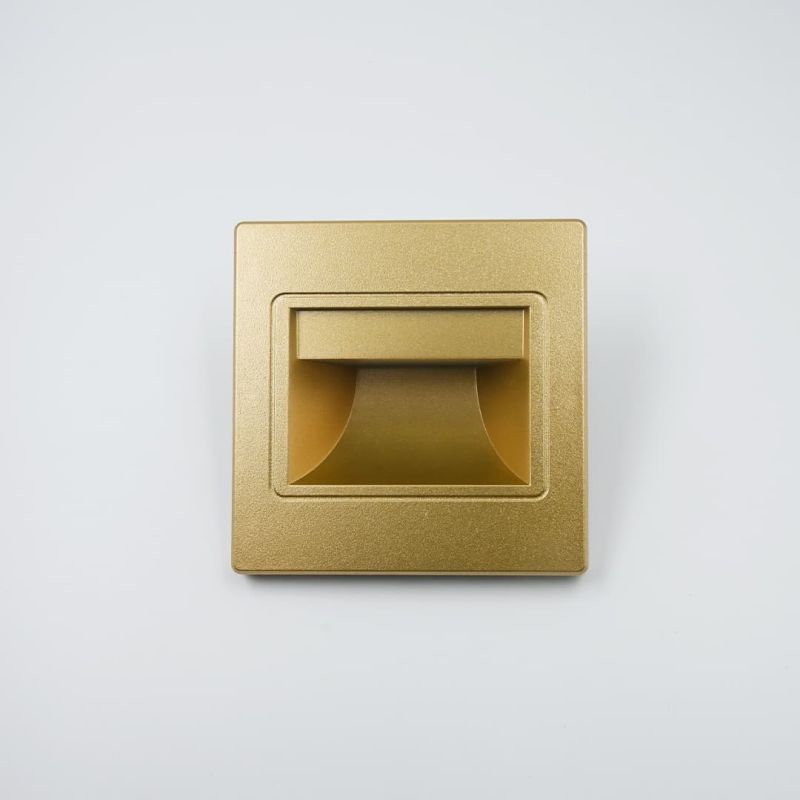 RECESSED LED STAIRWAY LIGHT