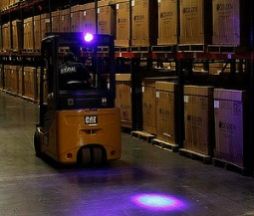 Spot Light, Power Source : Vehicle Electrical Power for Forklift Safety