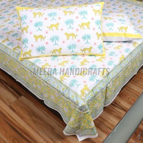 Beautiful Tiger And Tree Print Bed Sheet Set