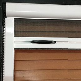 Chain Rolling Mosquito Nets