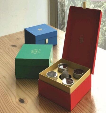 Gift Box with 4 Glass Jars