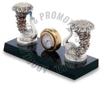 Resin Peacock Table Clock, Color : Silver, Black for Decoration