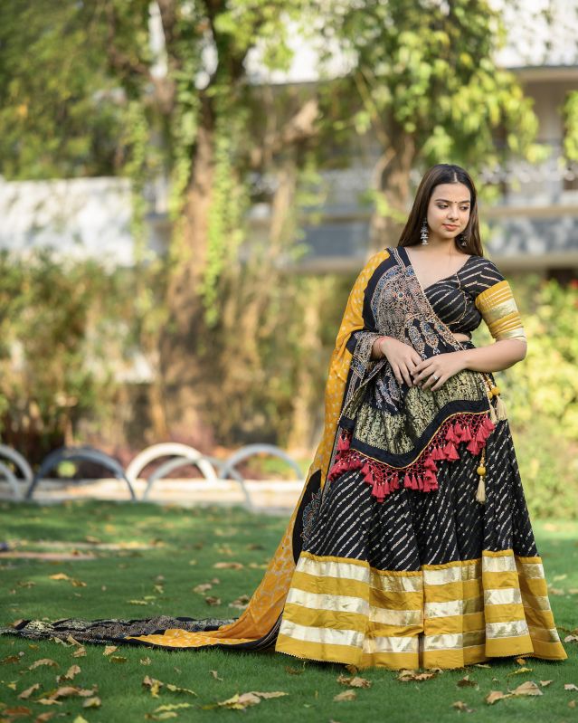 Women\'s Designer Embroidered Silk Lehenga