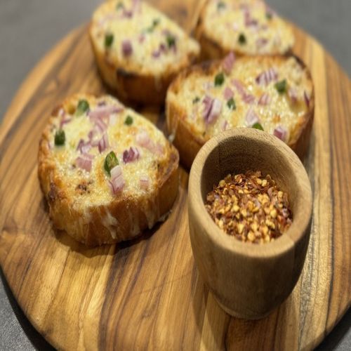 Frozen Supreme Garlic Bread, Packaging Type : Plastic Wrap