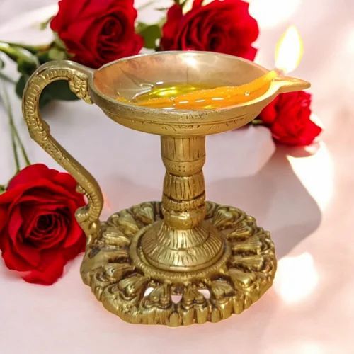 Polished Brass Diya Stand, Color : Golden