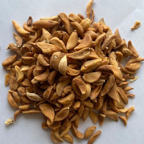 dehydrated garlic flakes