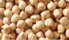 white chickpeas